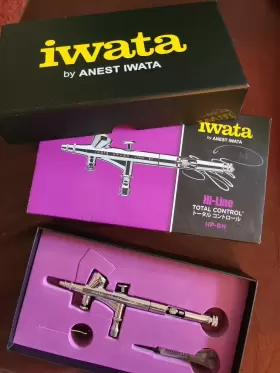 Anest Iwata 538995080463 Medea Airbrush Hp-ch Hi-line Series Hpch 0.3mm 1/3 Oz. 10ml