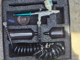 150-4 Badger 045214008104 Airbrush Kit Dual Action Pk Paint Spray Gun Case Jars Hose Used