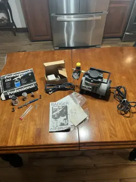 150-7 Badger 180-1 Air Brush Compressor With Professional Kit