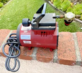 Badger Air-brush Co. 180-22 Vintage Compressor Model With Accessories Made In Usa #2