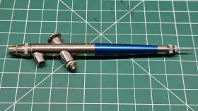 Bad2001 Badger 200 Single Action Siphon Feed Airbrush In Good Working Condition