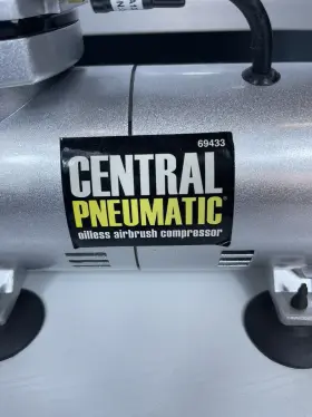 69433 Central Pneumatic 58 Psi Oilless Airbrush Compressor Model #2