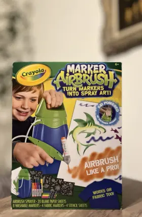 Crayola 071662987275 Marker Airbrush Set Sprayer Kit Turn Markers 2 Spray Paint Art Sealed