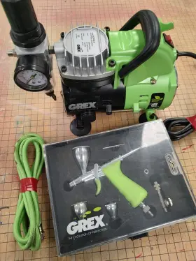 Tritium.ts3 Grex Gck02 Pistol Style Gravity Airbrush And Compressor Combo Kit