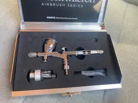 Cm-cp2 Iwata Anest Airbrush Cm-c Plus. Custom Micron Plus . Barely Used