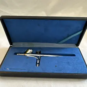 H2001 Iwata Used High Performance Hp-b Plus Gravity Feed Dual Action Airbrush #3