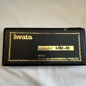 H2001 Iwata Used High Performance Hp-b Plus Gravity Feed Dual Action Airbrush
