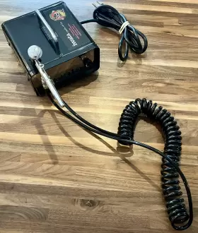 Is-35 Iwata Is35 Ninja Jet 110-120v Airbrush Compressor And Neo #2