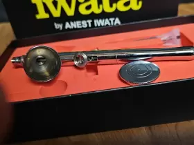 R4500 Iwata Revolution Hp-cr Gravity Feed Dual Action Airbrush #3