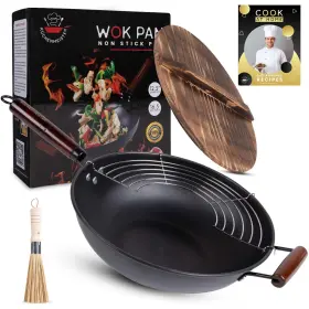 Kü Chenmeister 197644056125 12.5-inch Carbon Steel Wok Pan With Lid Brush Oil Strainer