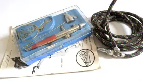 103701 Paasche Vintage Airbrush Type H #103701 W Hose Red