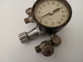 Hf-90 Paasche Vintage Double Port Regulator With Aschroft 60 Psi Pressure Guage #3