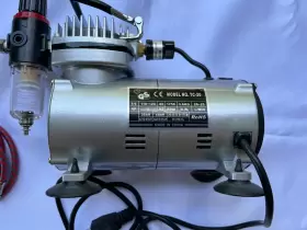 Tc-20 Roho Tc20 Series Airbrush Air Compressor Pump 110 Volt 1750 Rpm - 1/6 Hp Tested #2