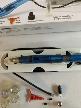 A-4704 Testors Aztek A4704 Contempo Airbrush Kit #2