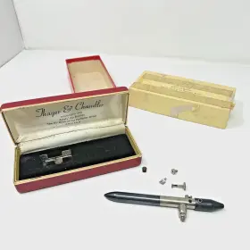 68318a Thayer &chandler Vintage Airbrush For Parts Or Repair With Case Not Working