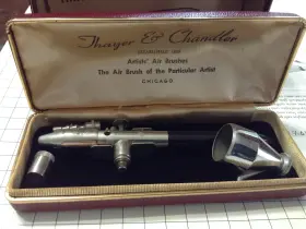Ch-19a Thayer & Chandler Vintage And Airbrush Set Chicago With Case Accessories