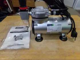 As18-12 Timbertech Airbrush Compressor As18-2 Mini 4 Bar/auto Stop Oil-less Piston 125w