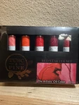 Tusc & Pine- 40 Ml Of 5 Red Starter Set-non-yellowing, Rich Cre.... Fixed Price $45.00.
