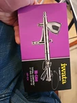 Iwata H4100 Hi-line Gravity Feed Dual Action Airbrush. Fixed Price $260.00.